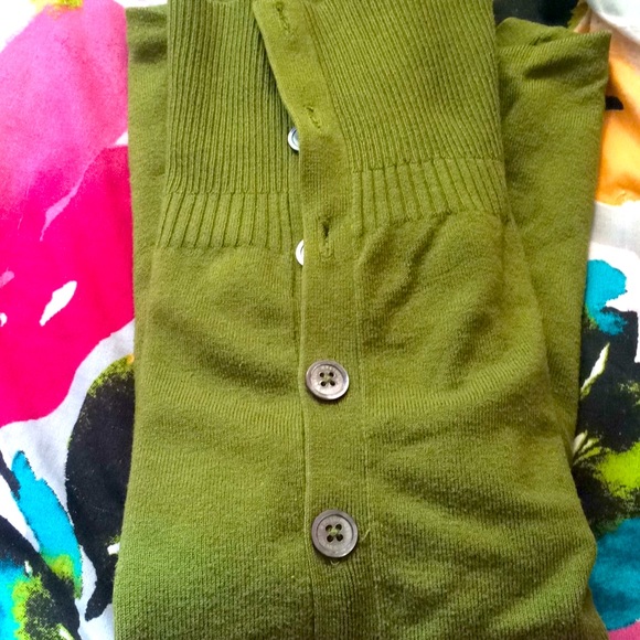 Sweater - Picture 2 of 6